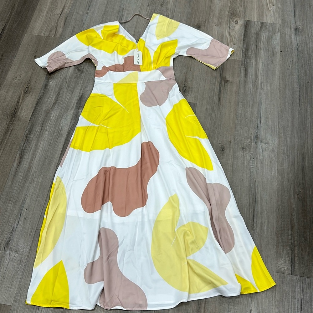 NWT - Long Yellow, Cream & Brown Dress with Pockets!